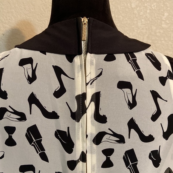 Kardashian Fashion Blouse - Picture 5 of 6